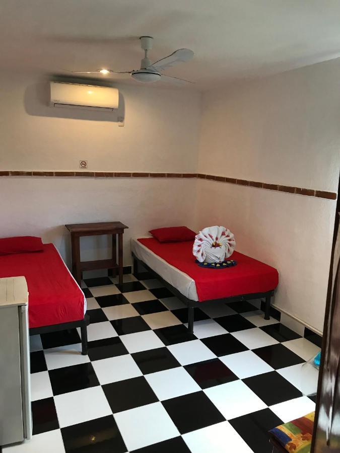 פלאייה דל כרמן Hotel Colorado מראה חיצוני תמונה